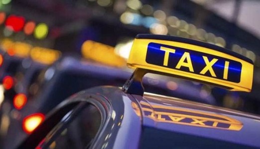 睿丰德出租车管理车载终端解决方案