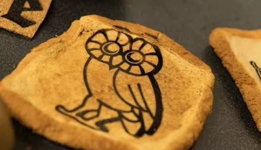 蚀刻在食品上的智能标签